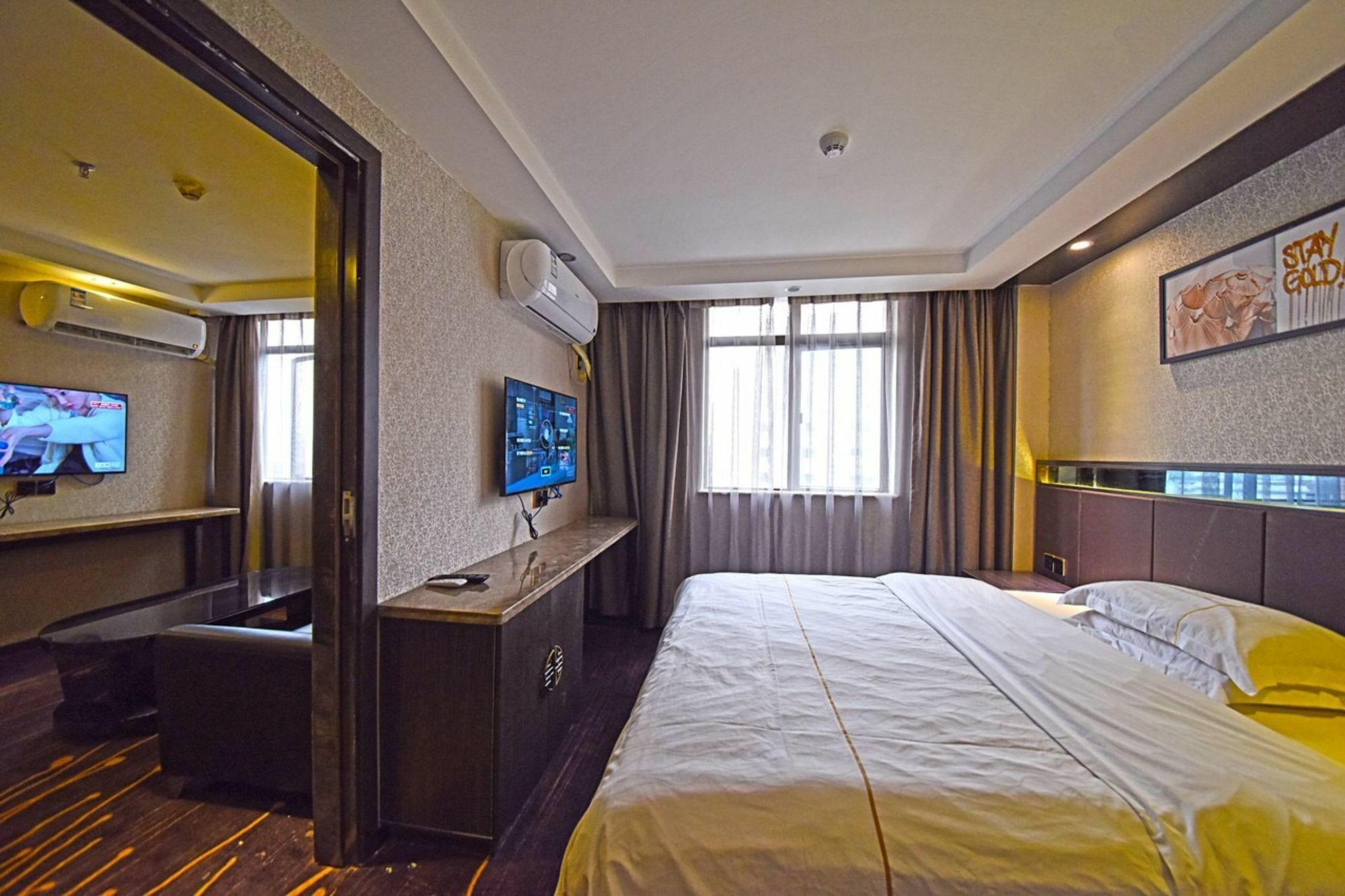 Fuhao Hotel Canton Extérieur photo